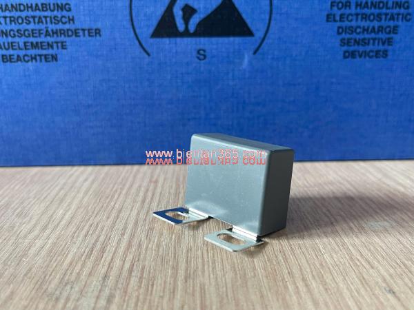 684k-1000-tu-khong-phan-cuc