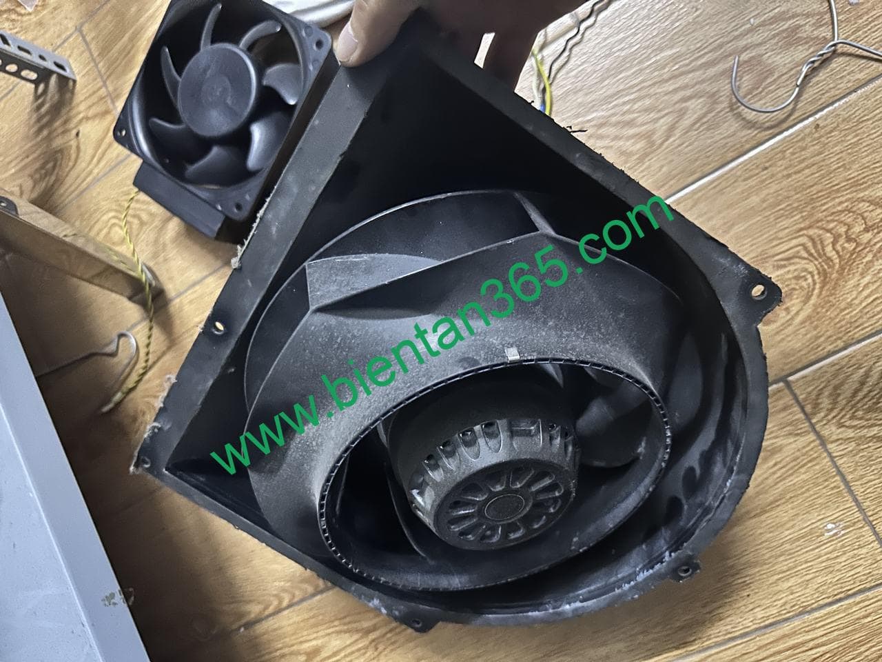 Quat tan nhiet bien tan danfoss