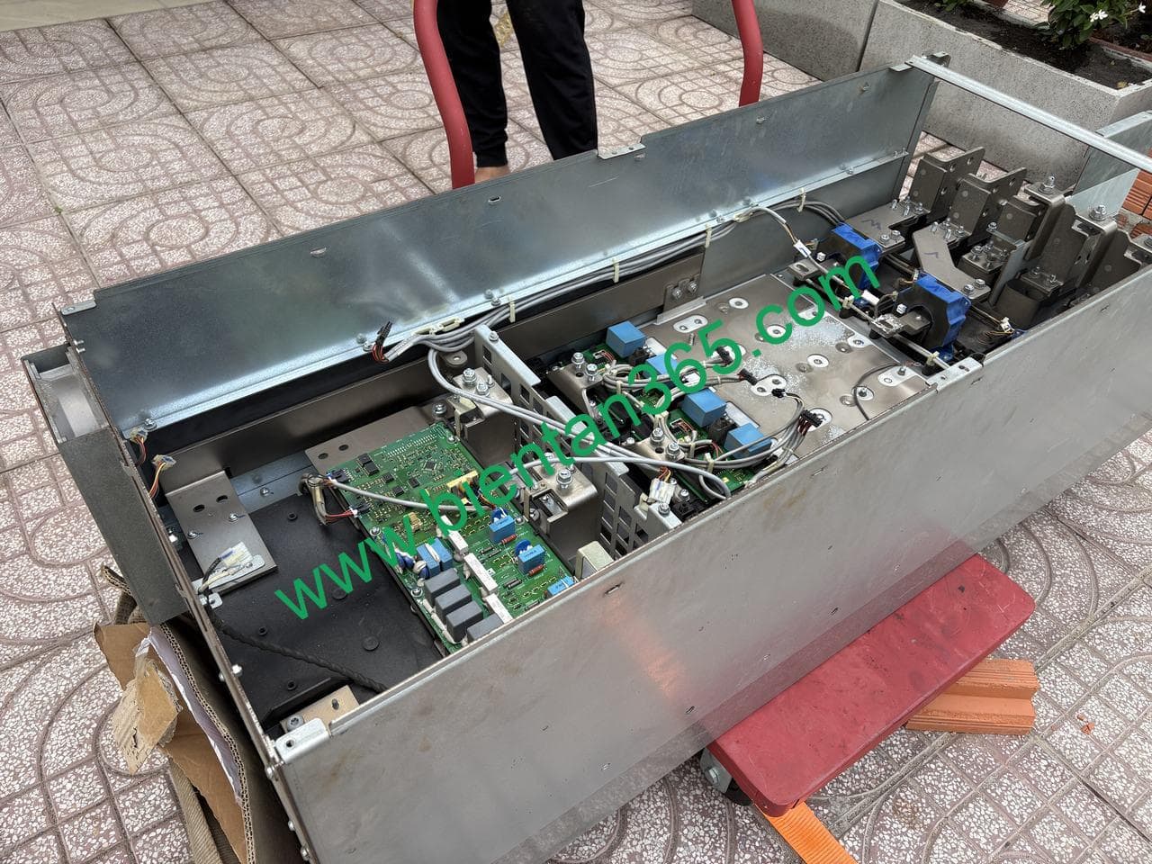 Ve sinh bien tan danfoss truoc khi sua chua